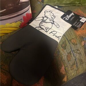 Disney Black and White Pooh Oven Mitt